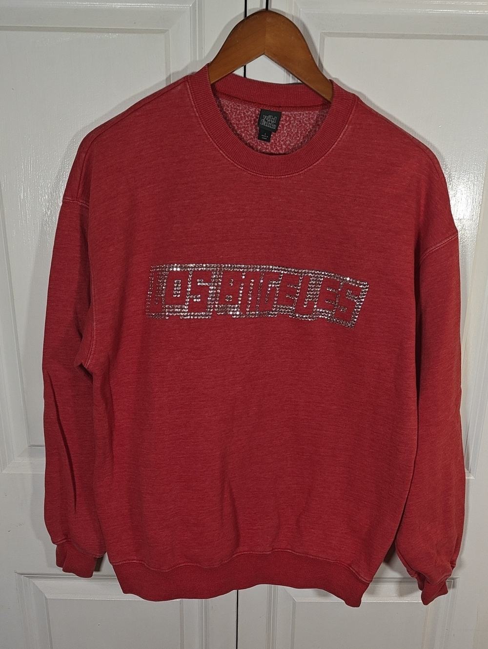 Wild Fable Womens Red Rhinestone Los Angeles Crewneck Sweatshirt Small